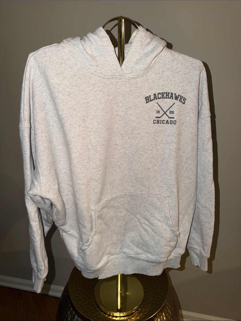 Chicago Men’s Light Gray Blackhawks Hoodie